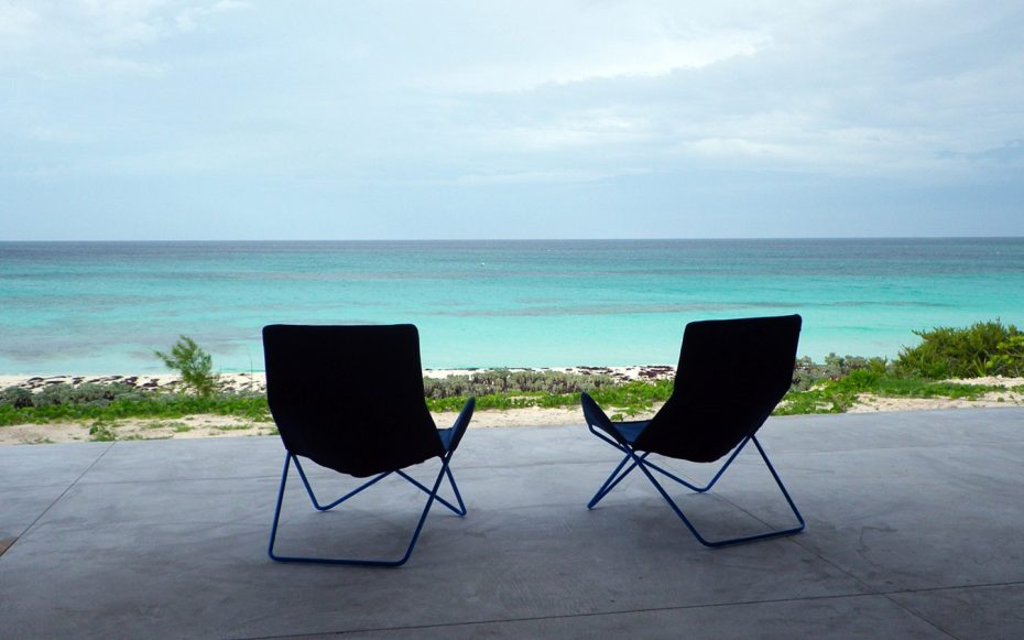 Julia Aulenbacher - Interiors +++ Longhouse Berry Islands Bahamas 9